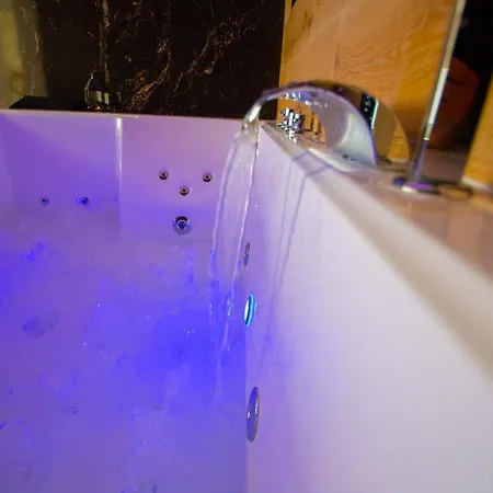 Luz De Patios Huelva